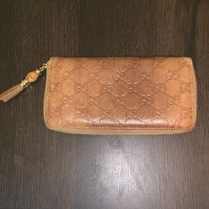 gucci wallet